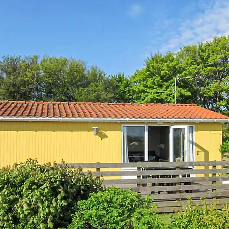 Hébergement de vacances Hus 30 A *